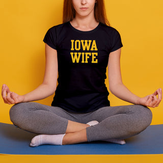 Iowa Hawkeyes Basic Block Wife Women's T Shirt - Black